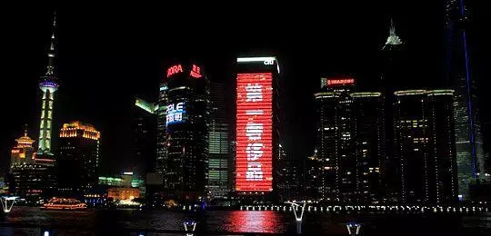 国内只有土豪才玩得起的商用户外LED大屏 分分钟上万都不是事