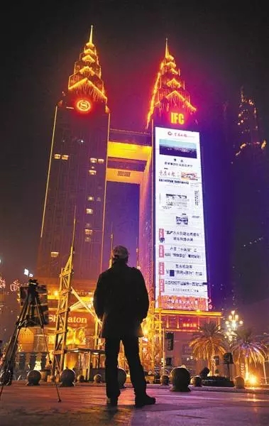 国内只有土豪才玩得起的商用户外LED大屏 分分钟上万都不是事