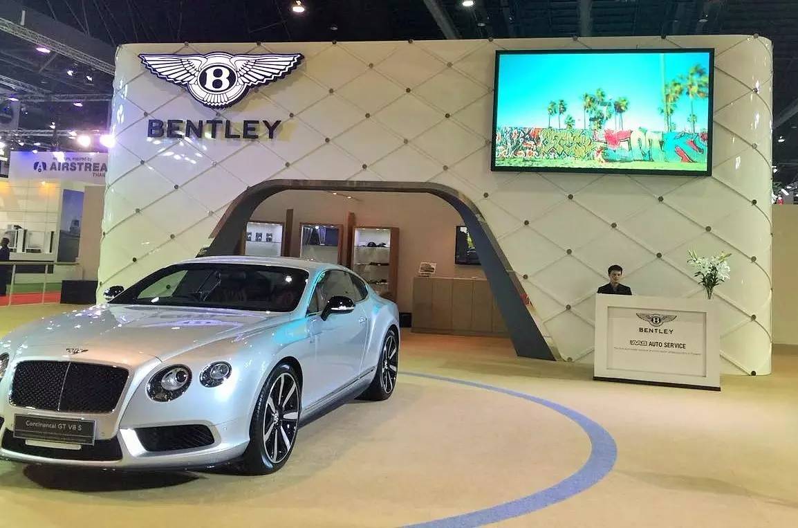 艾比森LED显示屏配豪车的故事