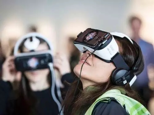 你以为VR就在中国“红”？来看看国外政府是怎么排兵布阵的