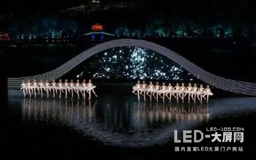 全息技术正在全世界被玩转 太震撼了！