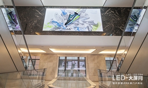 奥拓电子助力打造全新高端零售体验