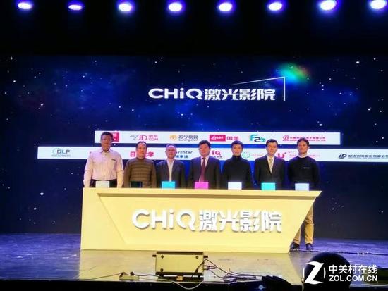 2017投影市场蓬勃 激光与LED谁主沉浮？