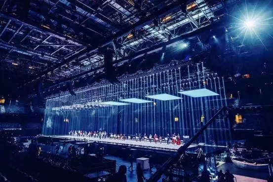 五大卫视跨年舞美斗艳 有了LED屏才最美