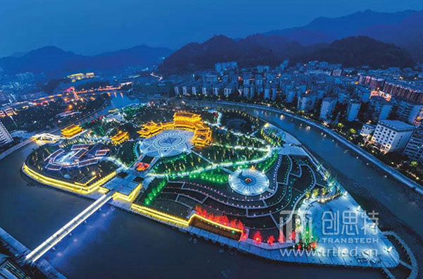 贵州黔南自治州成立60周年华诞 创思特LED显示屏华美绽放