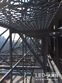 锐拓显示成功点亮香港远东金融中心