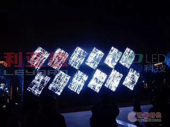 蓝硕打造西安高新区智能机械臂展演系统