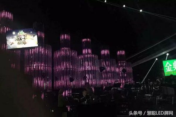 《我是歌手》第五季舞台搭建现场曝光 一场高端华丽音乐旅行即将开启！