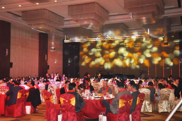 聚能量再起航 联诚发挂牌答谢晚宴暨12周年庆典隆重召开