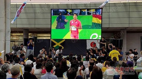 青松移动车载式户外LED全彩屏在日本亮相