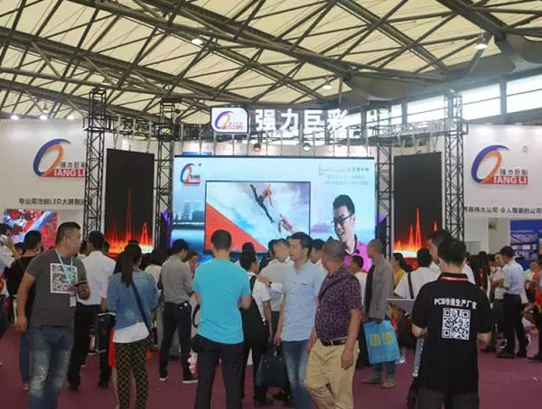 真实还原产品应用场景 强力巨彩强势切入舞台租赁/小间距市场