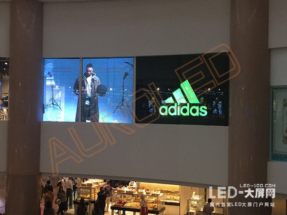 奥蕾达为阿迪达斯打造阳光朝气品牌专卖店 奥蕾达为阿迪达斯打造阳光朝气品牌专卖店