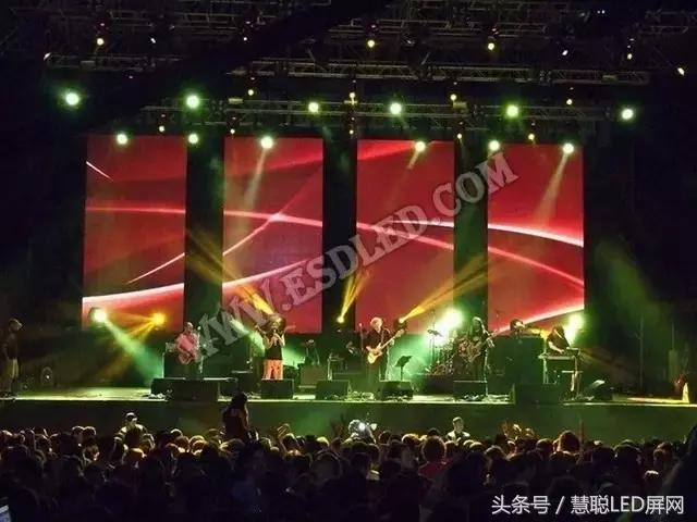 再一次被张学友演唱会舞美惊呆了!360度LED四面舞台极致震撼! 再一次被张学友演唱会舞美惊呆了!360度LED四面舞台极致震撼!