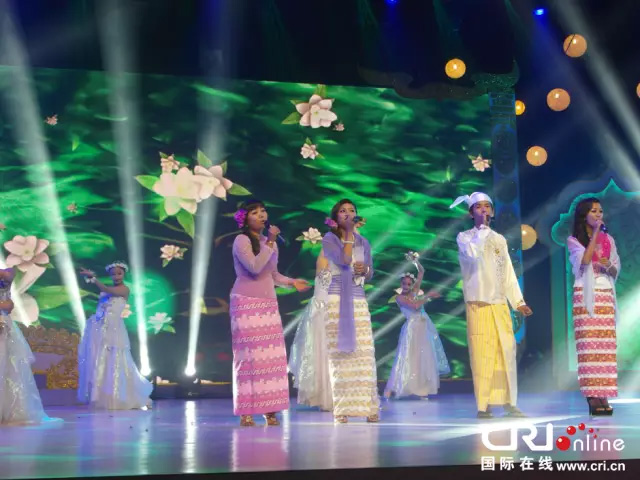 国家副主席李源潮都对外援助LED显示屏了