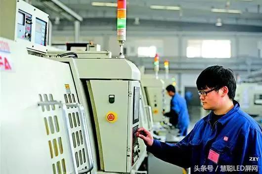 LED显示屏企业转型必经八大关！冲破这些障碍才能免被淘汰！