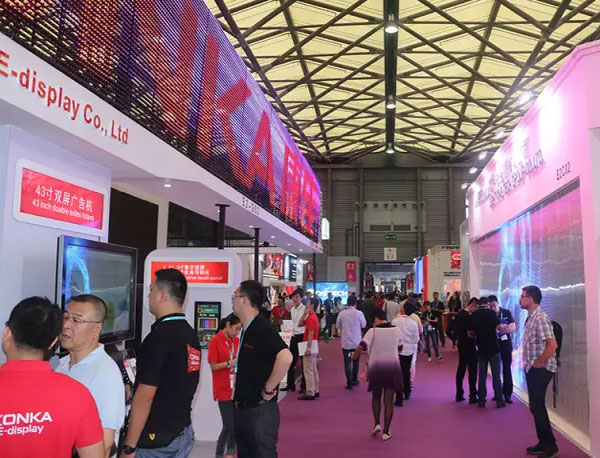 上海国际LED展开幕 展会是真没意思还是玩不出心思？