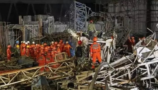 江西电厂倒塌事故警示录:LED屏行业操之过急非死必伤! 江西电厂倒塌事故警示录:LED屏行业操之过急非死必伤!