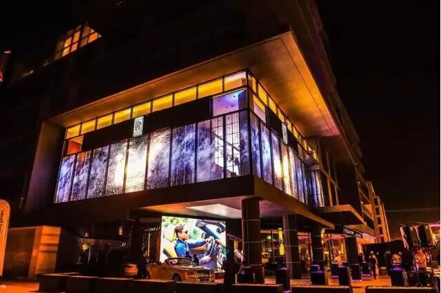 盘点2016那些惊为天人的LED透明屏/格栅屏/异形屏 创意显示阔步向前 盘点2016那些惊为天人的LED透明屏/格栅屏/异形屏 创意显示阔步向前