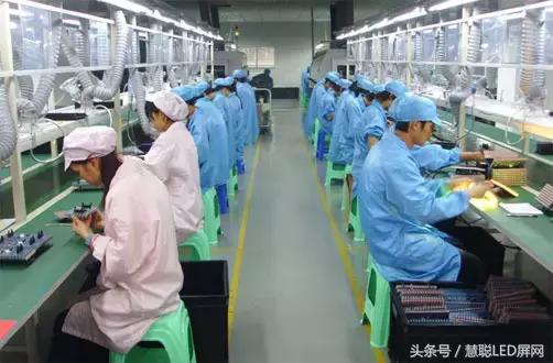 LED显示屏行业发展形势大好 没看到这些危机屏企将依然故步自封！