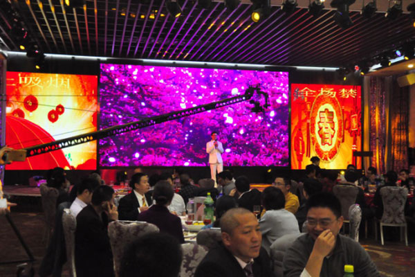 光荣与梦想 炫硕光电2016尾牙暨2017迎春晚会完美绽放！