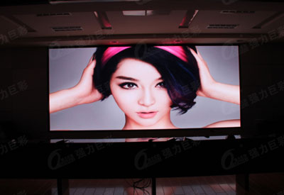 强力巨彩内全彩高清LED显示屏 高密度的性能常规屏的价格