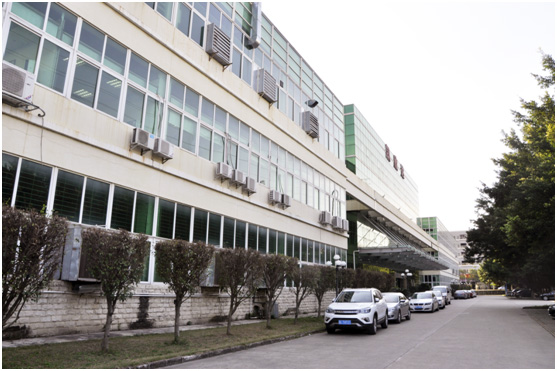 审时度势 明兴光一招制胜LED异形显示领域