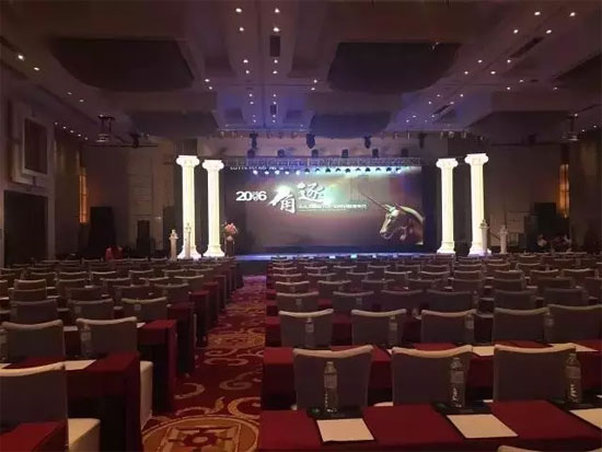 现在不流行承包鱼塘啦