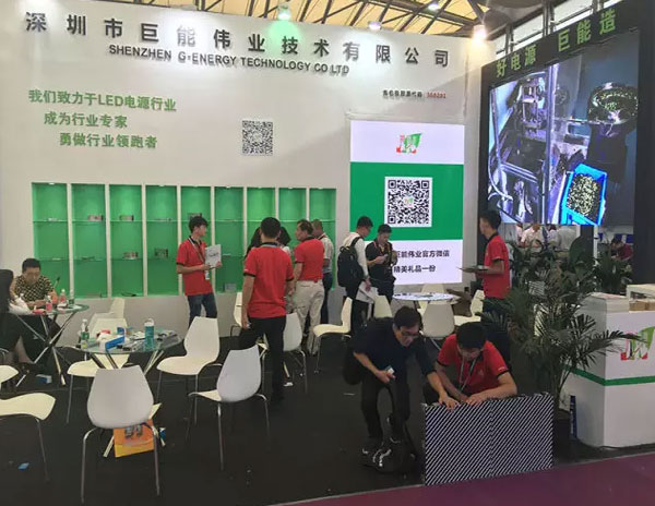 巨能伟业上海展再度出击 电源引领更薄更轻新潮流！