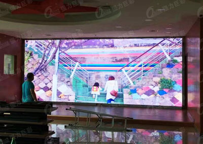 强力巨彩内全彩高清LED显示屏 高密度的性能常规屏的价格
