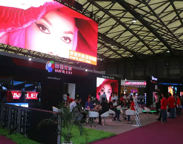 上海国际LED展开幕 展会是真没意思还是玩不出心思？