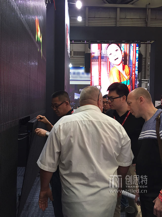 最小间距灯条屏新品首发 创思特“双骄”惊艳上海国际LED展