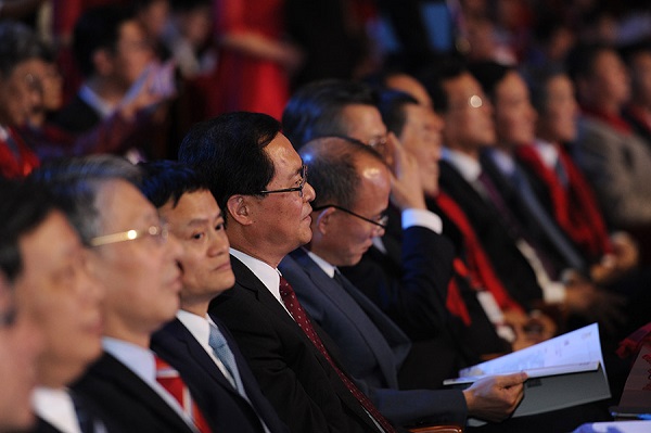 同为浙商代言 三思董事长陈必寿荣膺上海浙江商会30年30人卓越奖