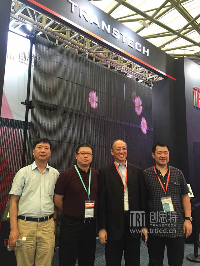 最小间距灯条屏新品首发 创思特“双骄”惊艳上海国际LED展