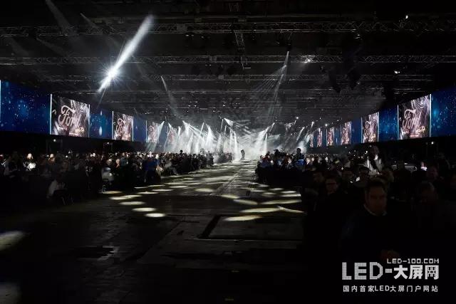 5992704个LED屏幕打造的发布会 惊艳了 5992704个LED屏幕打造的发布会 惊艳了