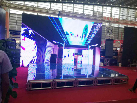 AR/VR+LED显示屏更配 联诚发邀您一起玩嗨2016深圳光博会