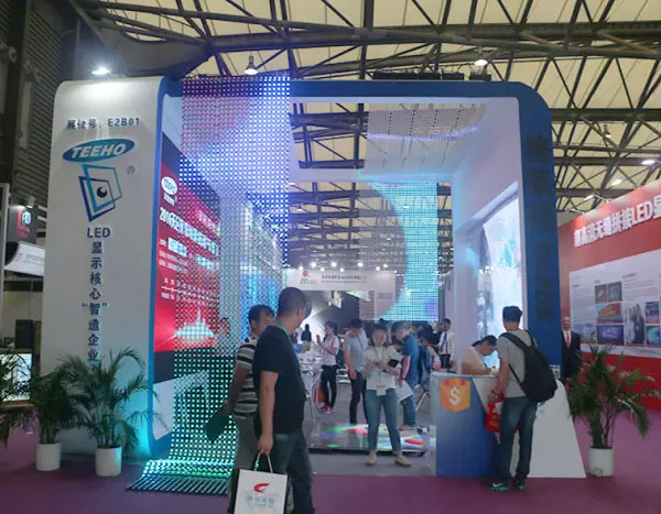 上海国际LED展开幕 展会是真没意思还是玩不出心思？