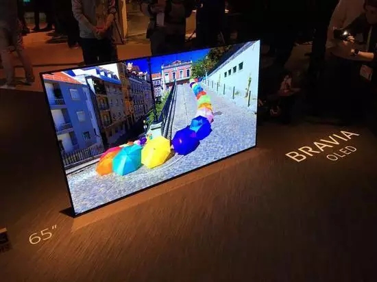 直击2017CES电视屏幕之战 LED显示屏能够分羹？