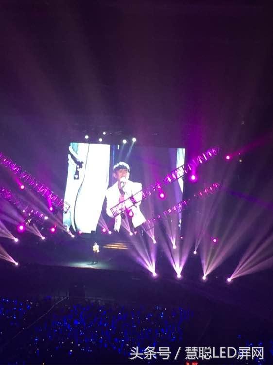 张杰2016世界巡回演唱会 华丽舞美绚烂LED显示屏一路相伴