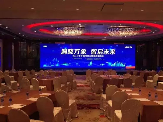 现在不流行承包鱼塘啦