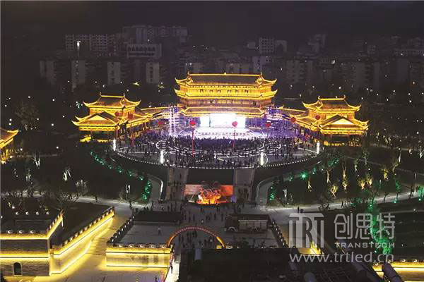 贵州黔南自治州成立60周年华诞 创思特LED显示屏华美绽放