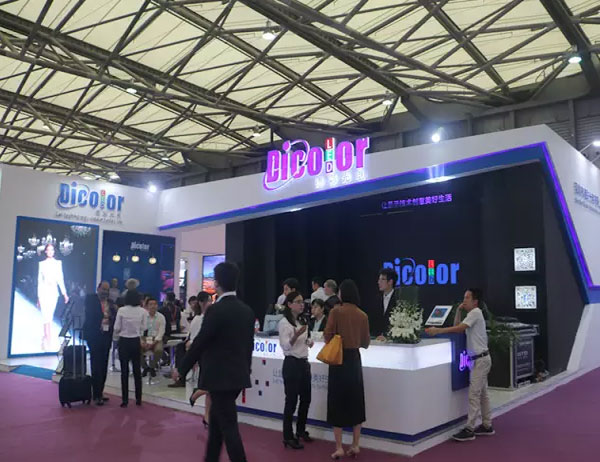 上海国际LED展开幕 展会是真没意思还是玩不出心思？