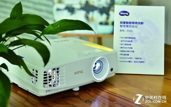 2017投影市场蓬勃 激光与LED谁主沉浮？