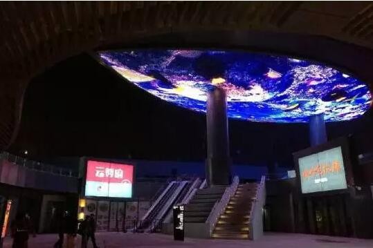 盘点2016那些惊为天人的LED透明屏/格栅屏/异形屏 创意显示阔步向前 盘点2016那些惊为天人的LED透明屏/格栅屏/异形屏 创意显示阔步向前