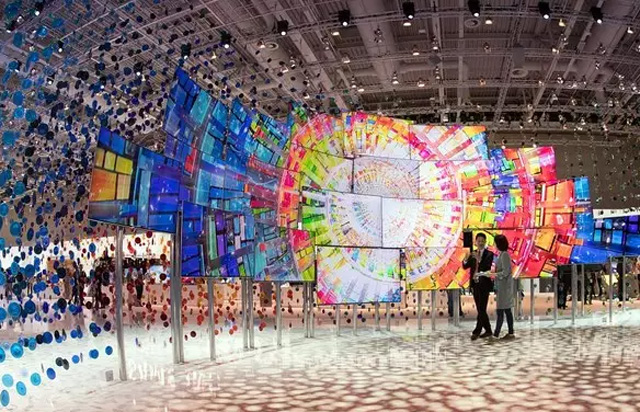 壁纸显示屏、2.57毫米...这些显示科技你必须要知道