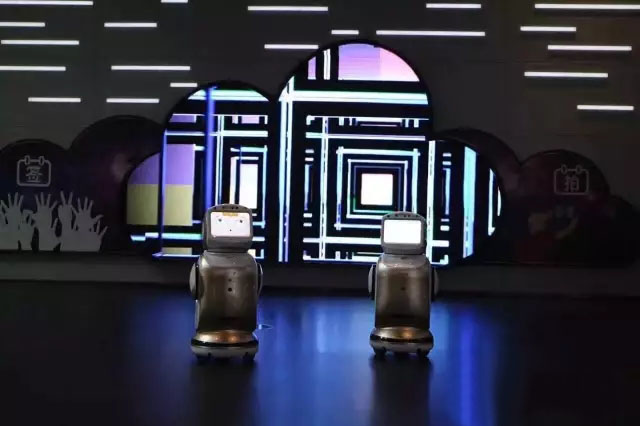 摩西尔倾力打造广州白云机场“时空隧道” 摩西尔倾力打造广州白云机场“时空隧道”