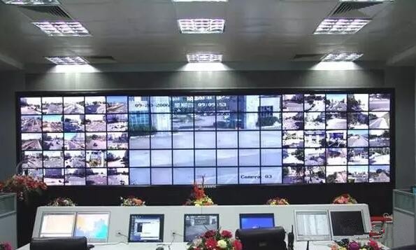 小间距LED爆发 未来谁会挑起LED显示技术的大梁？