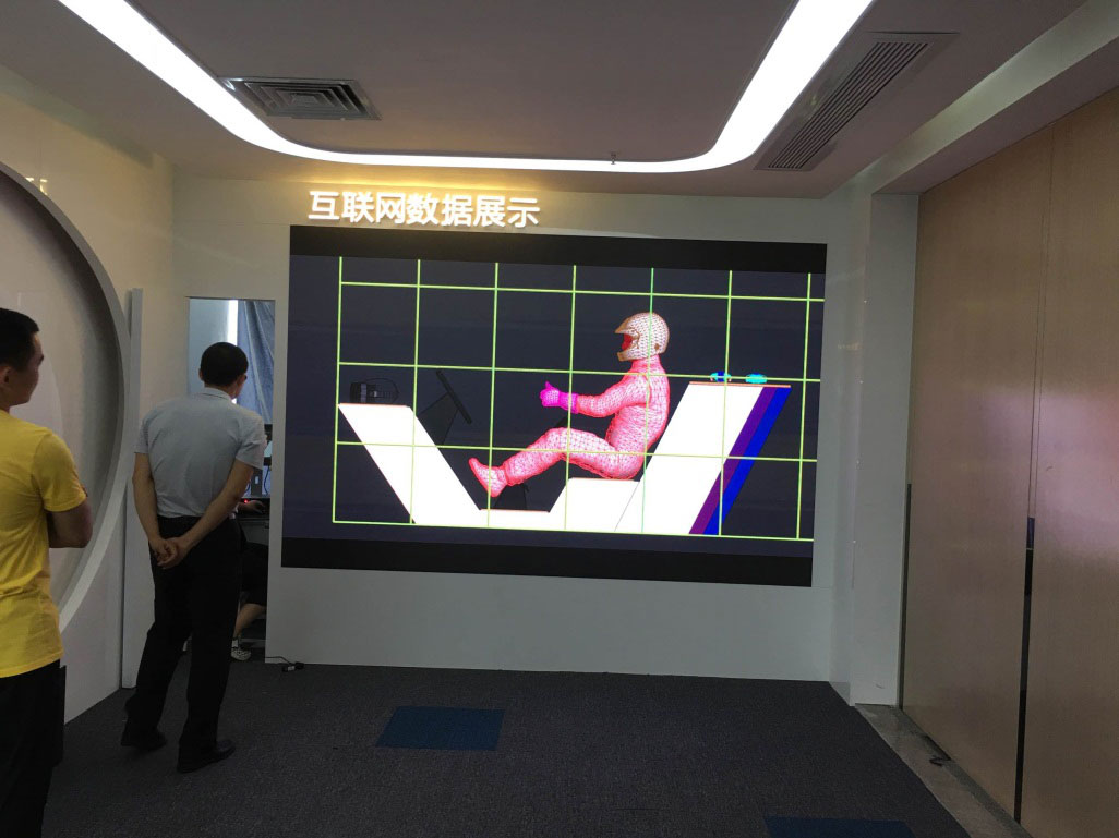 联骏光电携手超多维科技 完美演绎VR/AR和裸眼3D新潮流