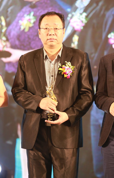 十佳风云人物 LED显示屏行业翘楚还看今朝！