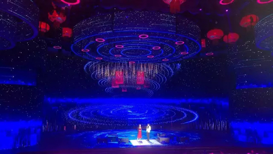 春晚主舞台美轮美奂 LED显示/舞美设计功不可没