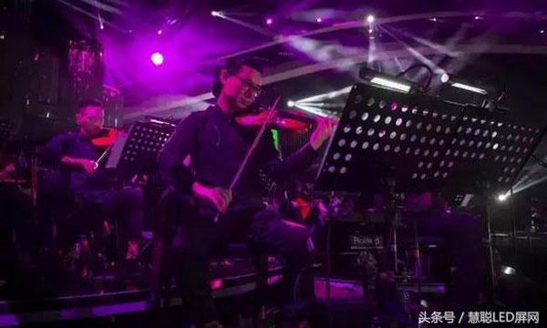 《我是歌手》第五季舞台搭建现场曝光 一场高端华丽音乐旅行即将开启！